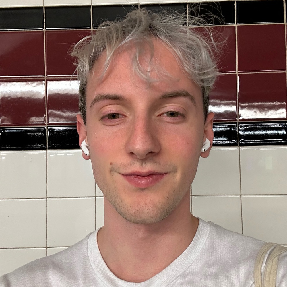 Meet your Posher, Cade